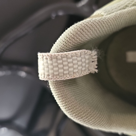 Women's New Balance - Picture 5 of 6